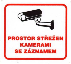 Prostor střežen kamerami se zázn.- samol.100×90mm