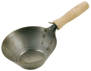 Ocelová naběračka s ručkou