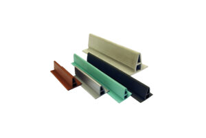 ALKORDESIGN L profil z PVC pro vytvoření imitace stojaté drážky