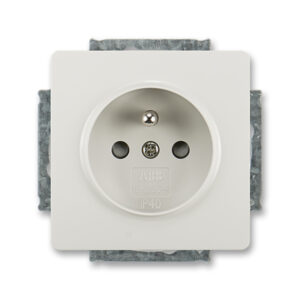 Zásuvka jednonásobná s clonkami Swing L světle šedá ABB
