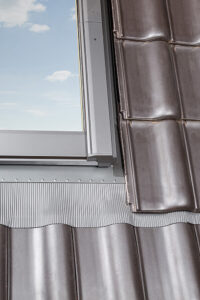 Lemování ke střešnímu oknu ROTO Q lemování EDW 1x1 P 094/118 Al ROTO