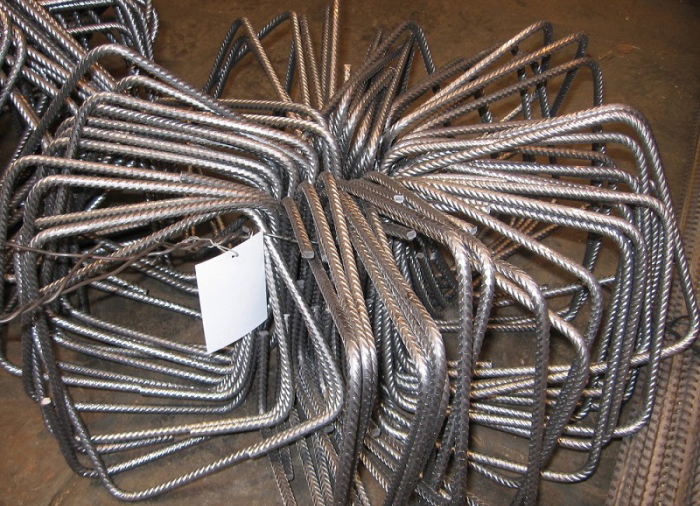 Třmínek 6×180×150 mm (50 ks/bal.)