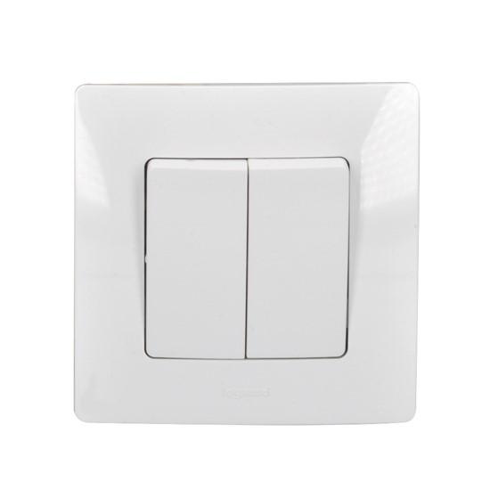 Spínač křížový 7 Legrand Niloé