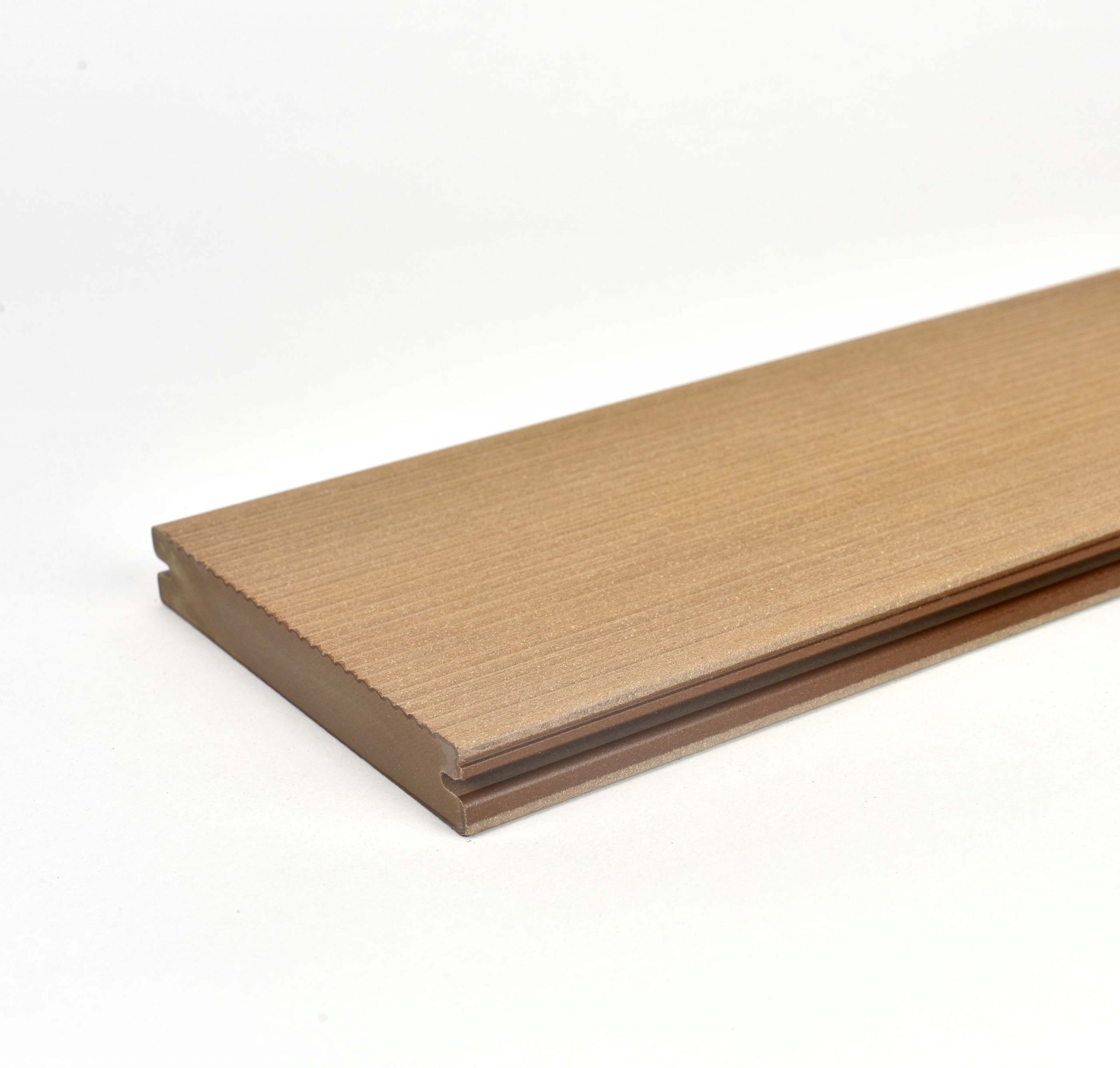 Prkno terasové dřevoplastové Twinson Massive odstín vlašský ořech 140x20×6000 mm DECEUNINCK