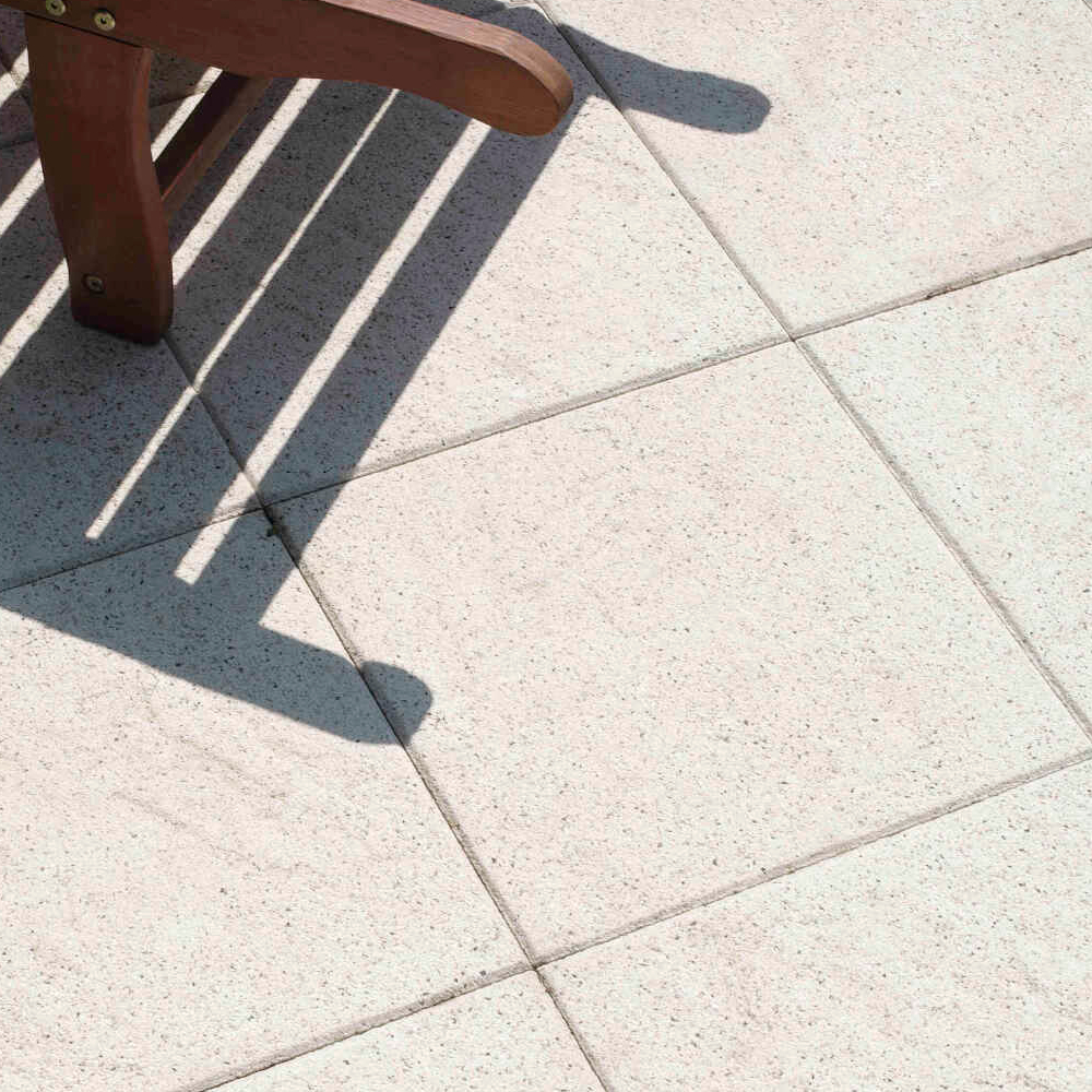 Dlažba betonová BEST TERASOVÁ reliéfní rubio tryskaná bílá 500×500×50 mm BEST