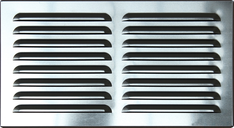 Průvětrník hliníkový M&D 300×150 mm hliník M&D