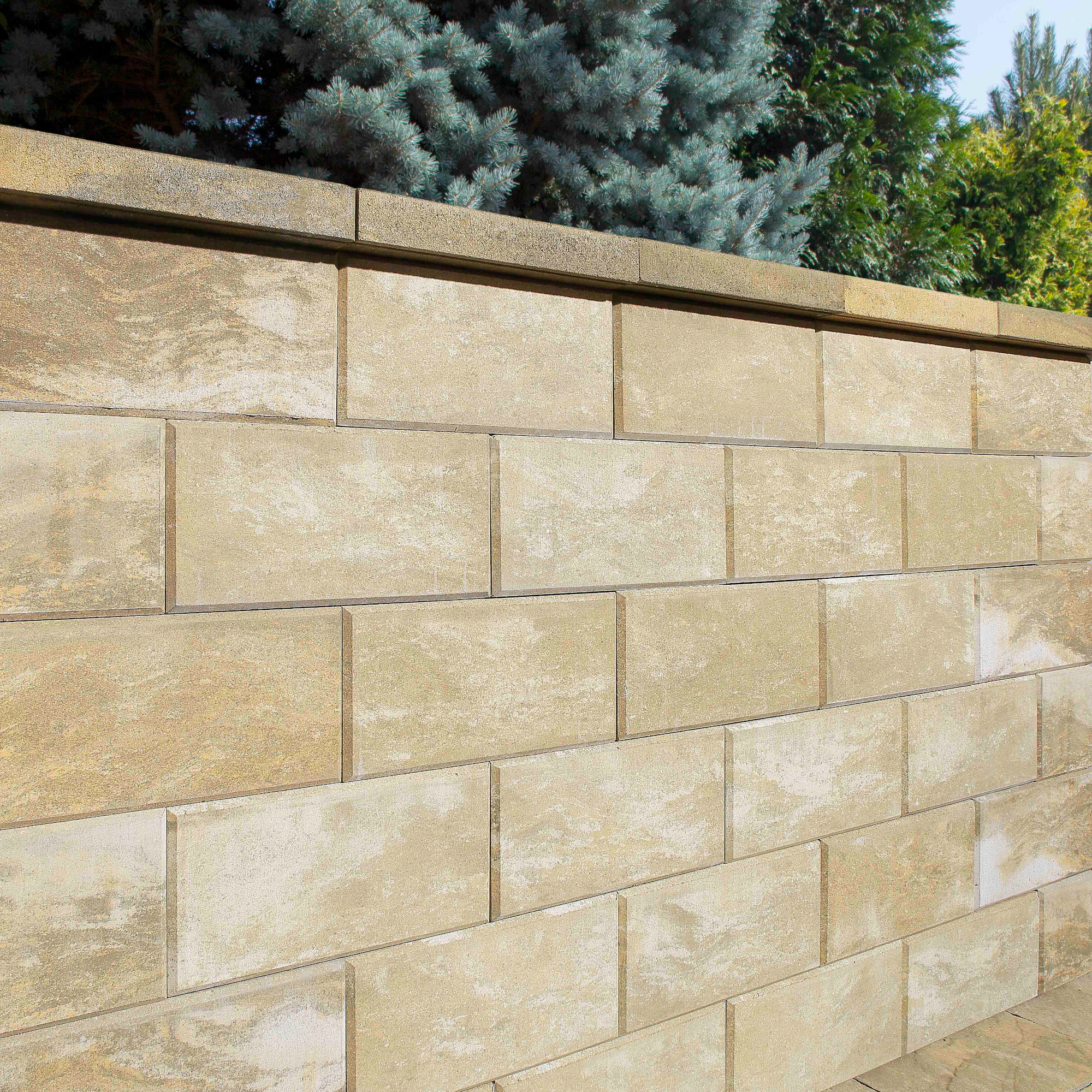 Tvárnice plotová BEST LUNETA IV sand 200×400×200 mm BEST